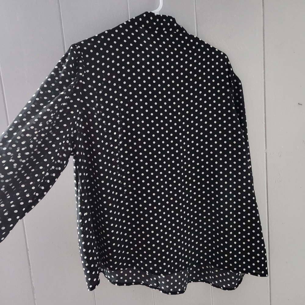 BY DESIGN SHEER TOP - Picture 4 of 4